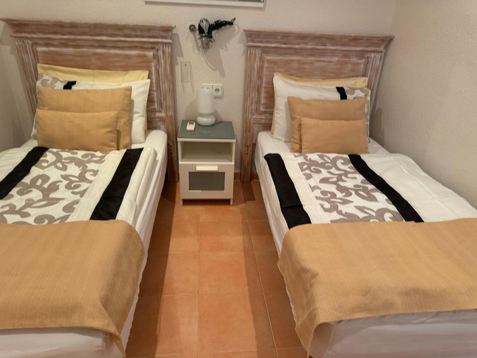 Casa Lanjaron Bed & Breakfast San Miguel De Salinas Exterior photo